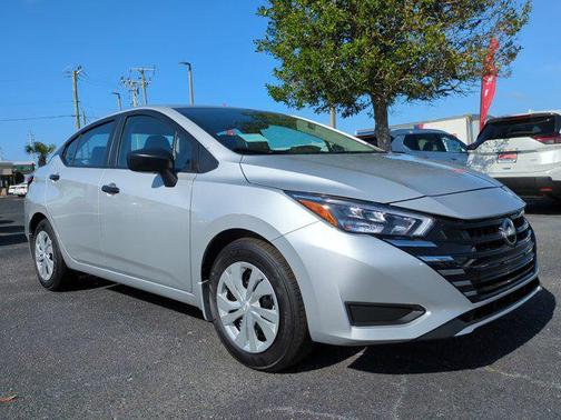 2025 Nissan Versa 1.6 S