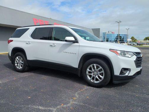 2021 Chevrolet Traverse LT Cloth