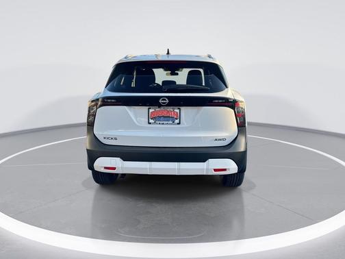 Fresh Powder 2027 Nissan Kicks SV