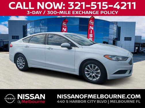 Oxford White 2017 Ford Fusion S