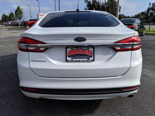 Oxford White 2017 Ford Fusion S