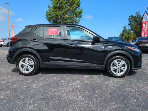 2023 Nissan Kicks S