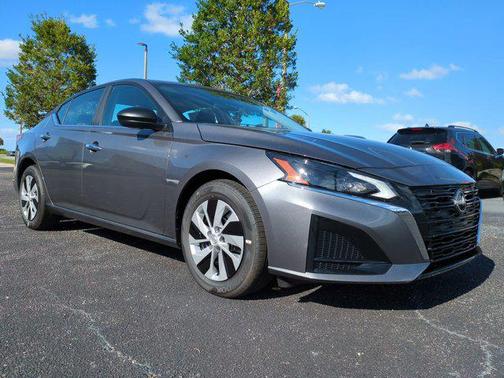 2025 Nissan Altima S FWD