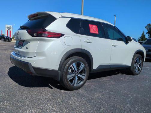 2024 Nissan Rogue SL