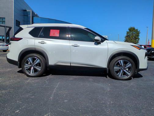 2024 Nissan Rogue SL