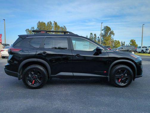 2025 Nissan Rogue Rock Creek
