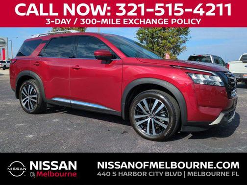 2024 Nissan Pathfinder Platinum FWD