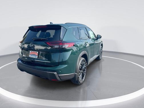 Obsidian Green 2026 Nissan Rogue Dark Armor