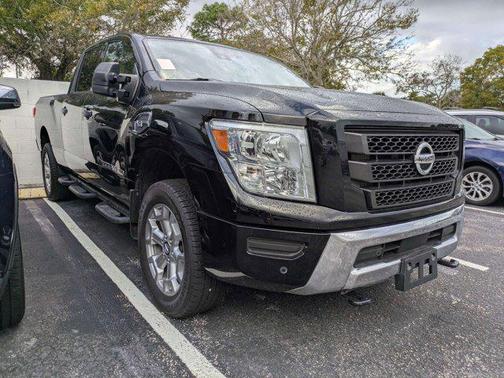 2022 Nissan Titan XD SV