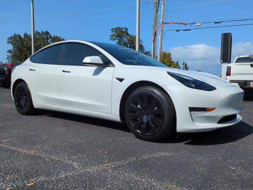 2022 Tesla Model 3 Long Range