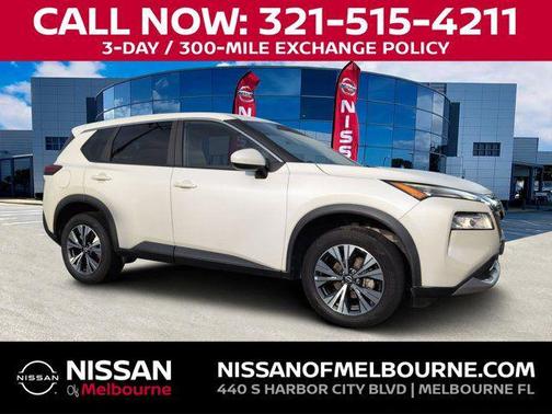 Pearl White Tricoat 2023 Nissan Rogue SV