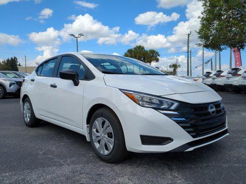 2025 Nissan Versa 1.6 S