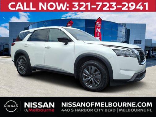 2024 Nissan Pathfinder S FWD