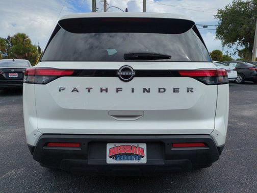 2024 Nissan Pathfinder S FWD