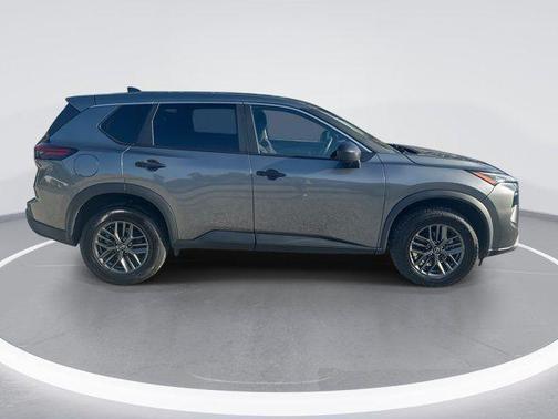 Gun Metallic 2024 Nissan Rogue S