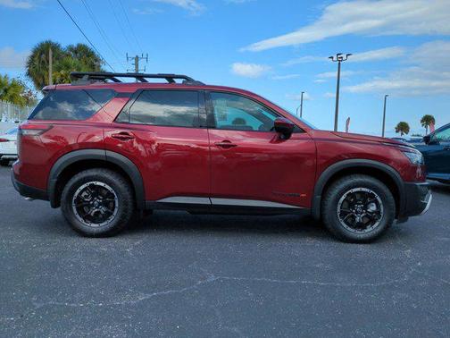 2025 Nissan Pathfinder Rock Creek 4WD