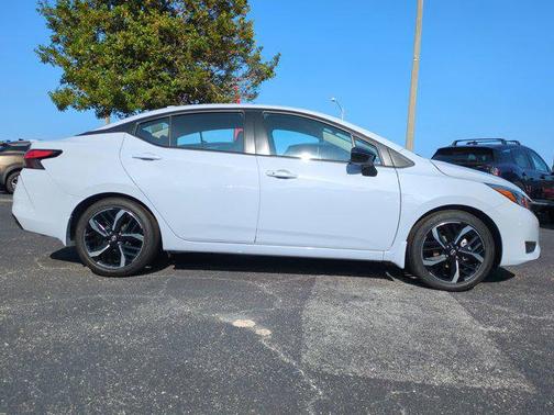 2025 Nissan Versa 1.6 S