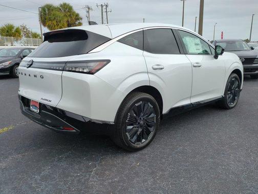 Everest White Pearl Tricoat 2026 Nissan Murano Platinum