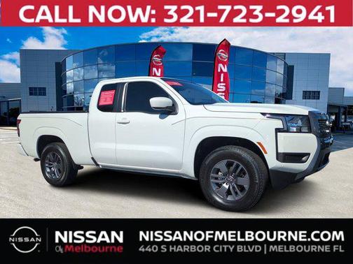 2025 Nissan Frontier SV