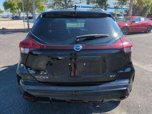 Super Black 2021 Nissan Kicks SV