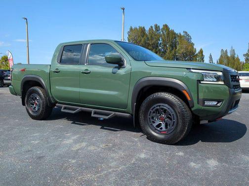 2025 Nissan Frontier PRO-4X