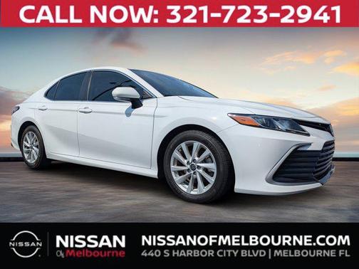 2022 Toyota Camry LE