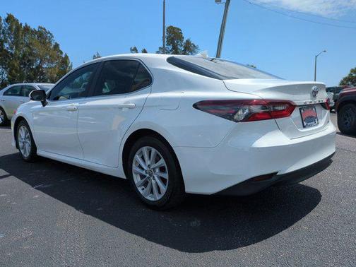 2022 Toyota Camry LE