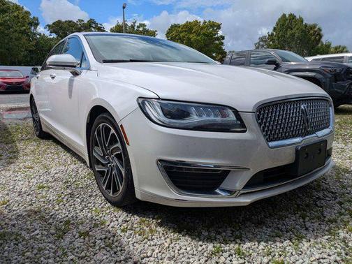 2020 Lincoln MKZ Standard