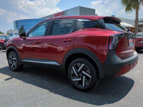 2025 Nissan Kicks SV