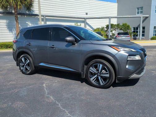 2021 Nissan Rogue SL
