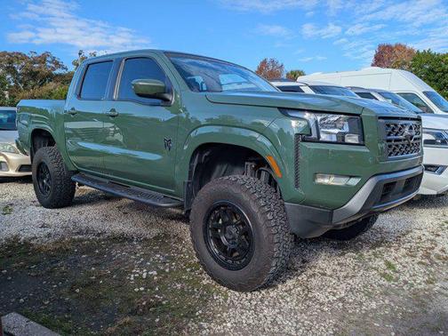 2023 Nissan Frontier SV