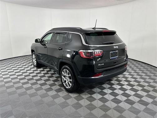 2023 Jeep Compass Latitude Lux