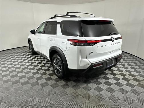 2025 Nissan Pathfinder SV 4WD