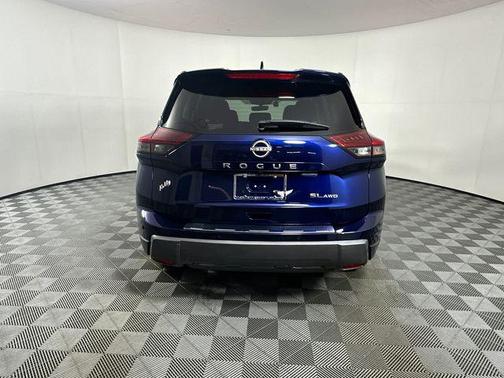 Deep Ocean Blue Pearl 2024 Nissan Rogue SL