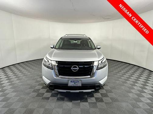 Brilliant Silver Metallic 2023 Nissan Pathfinder SL 4WD