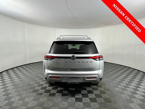 Brilliant Silver Metallic 2023 Nissan Pathfinder SL 4WD