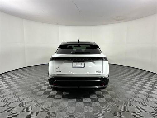 2025 Nissan ARIYA EVOLVE+