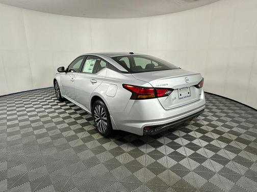 Brilliant Silver Metallic 2026 Nissan Altima 2.5 SV