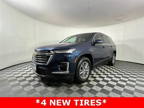2022 Chevrolet Traverse LT Cloth