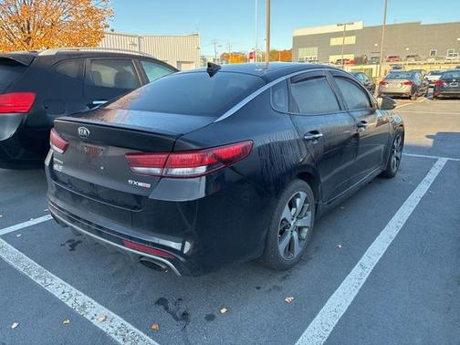 2017 Kia Optima SX Turbo