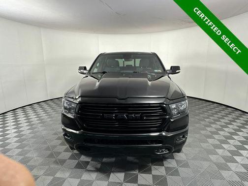 Diamond Black Crystal Pearlcoat 2021 RAM 1500 Big Horn/Lone Star