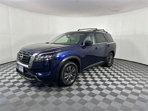 2023 Nissan Pathfinder SV