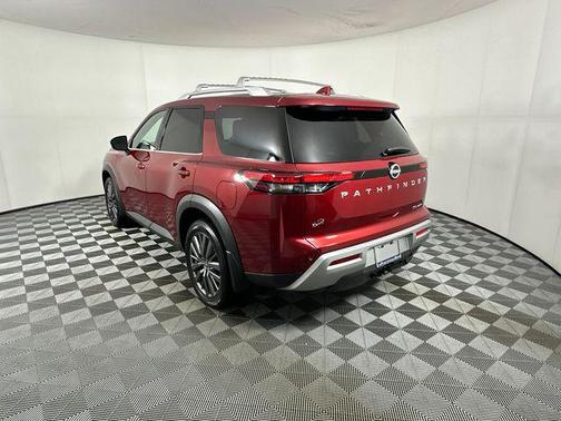 Scarlet Ember Tintcoat 2023 Nissan Pathfinder SL 4WD