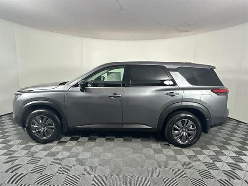 2025 Nissan Pathfinder S 4WD