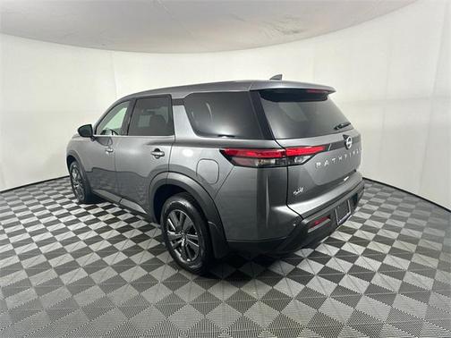 2025 Nissan Pathfinder S 4WD