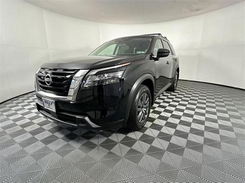 2025 Nissan Pathfinder SV 4WD