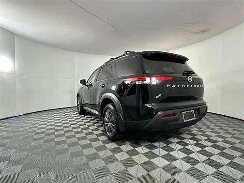 2025 Nissan Pathfinder SV 4WD