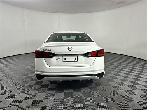 2025 Nissan Altima S FWD