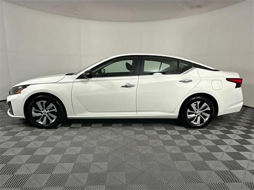 2025 Nissan Altima S FWD