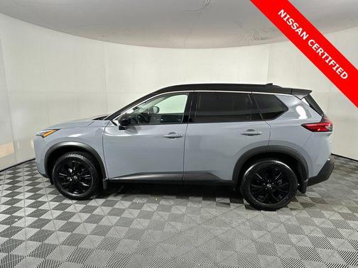 Boulder Gray Pearl/Super Black 2023 Nissan Rogue SV